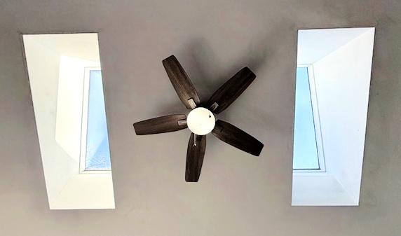 room details with ceiling fan