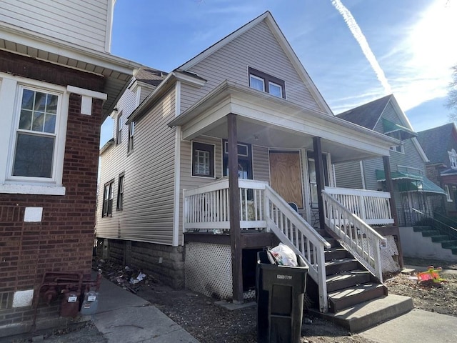 view of front of home featuring a porch