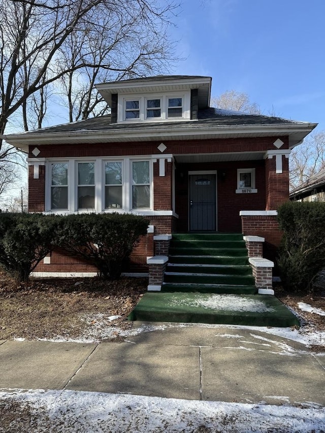 view of front of house with covered porch