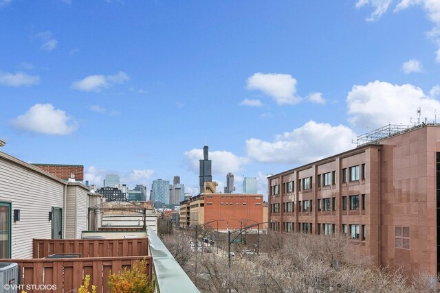 view of home's community featuring a view of city