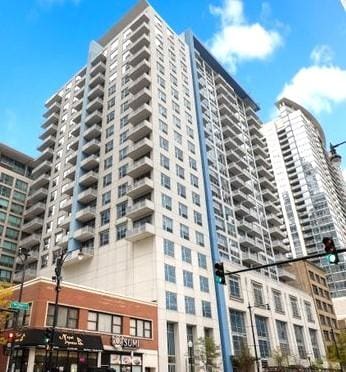 1305 S Michigan Ave Unit 1508, Chicago IL, 60605, 2 bedrooms, 2 baths condo for sale