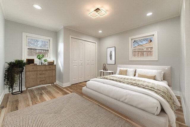 empty room featuring hardwood / wood-style flooring and a wealth of natural light