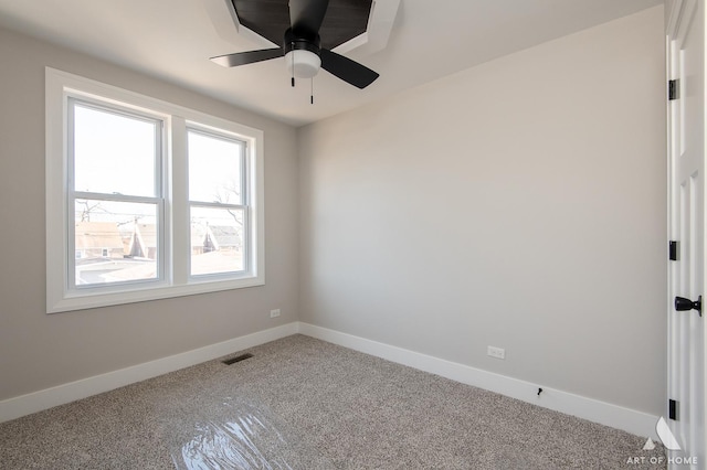 empty room featuring ceiling fan