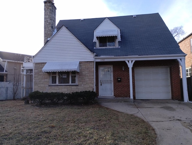 view of front facade featuring a garage