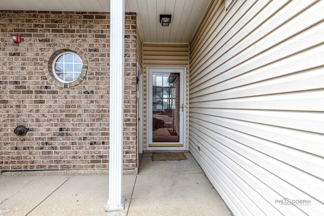 view of entrance to property