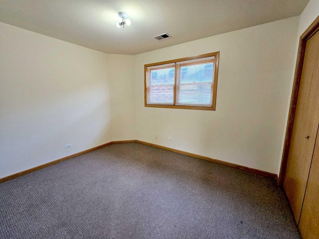 unfurnished bedroom featuring carpet flooring