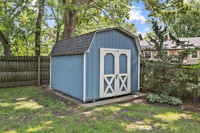 665 S Circle Ave, Port Barrington, IL 60010 - view of shed featuring a fenced backyard
