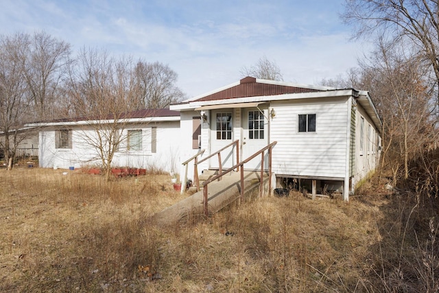 view of front of property