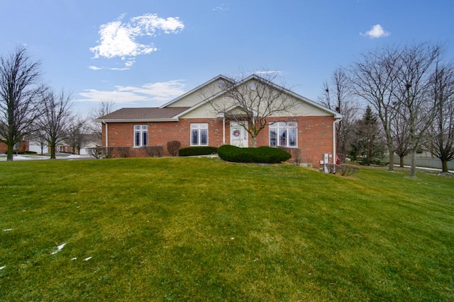 single story home with a front lawn