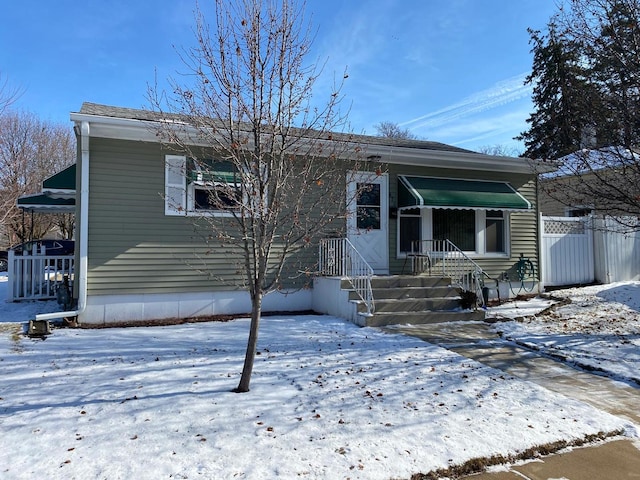 view of front of home