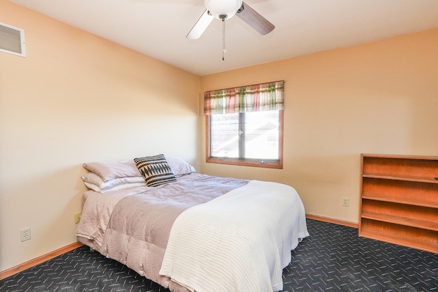 bedroom featuring ceiling fan