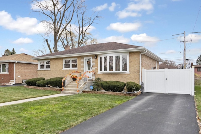 view of front of home with a front yard