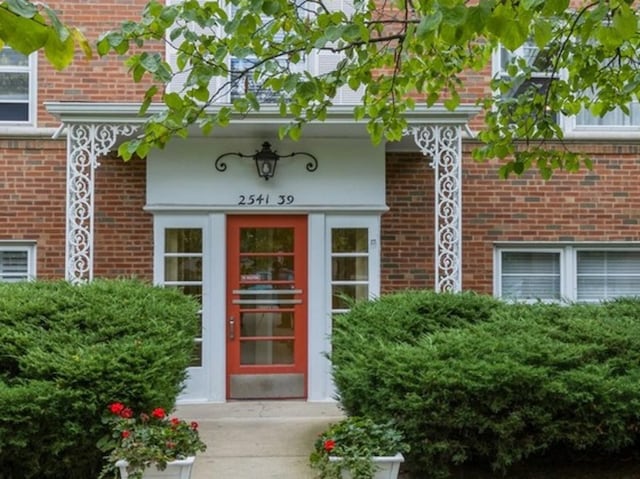 view of property entrance