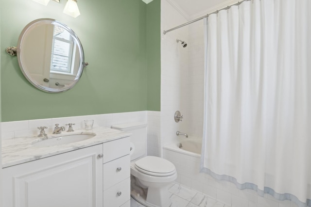 full bathroom with toilet, vanity, and shower / bathtub combination with curtain