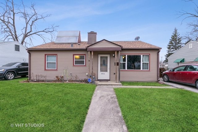 view of front of house featuring a front yard