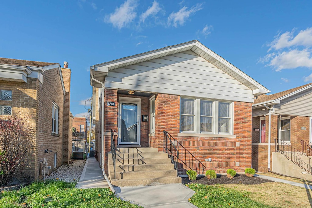 view of front of house