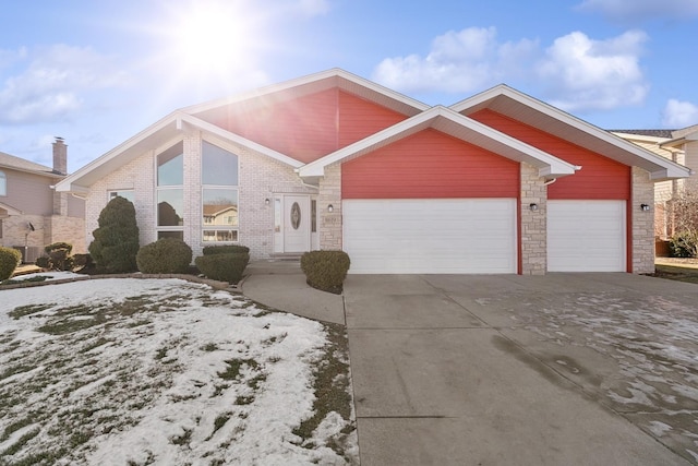 view of front of house featuring a garage