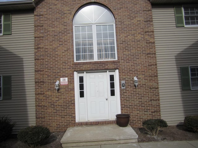 view of property entrance