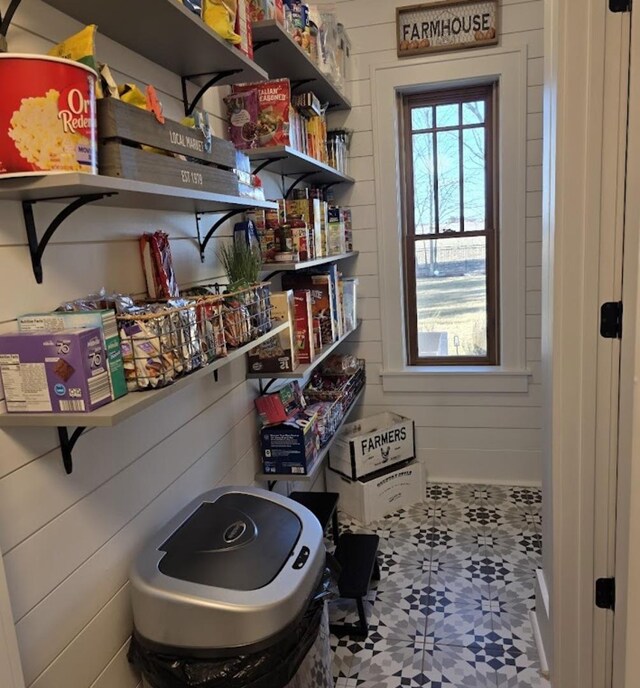 full bathroom featuring vanity, lofted ceiling, enclosed tub / shower combo, and toilet