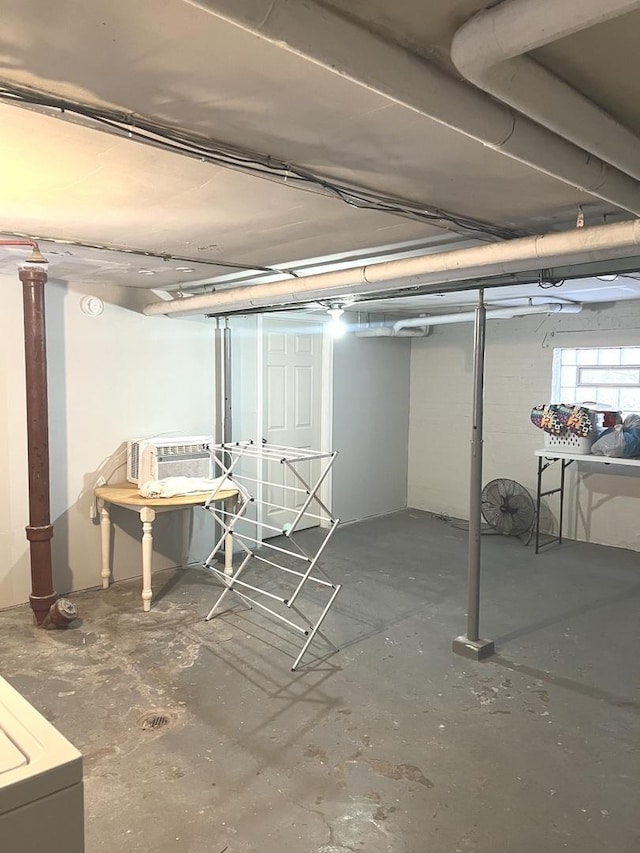 basement featuring washer / clothes dryer