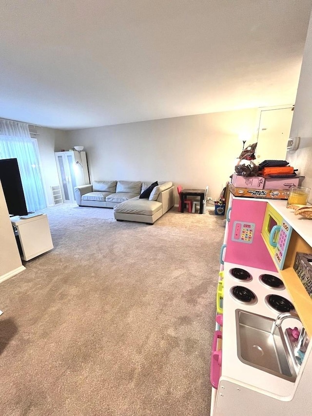 living room with carpet flooring