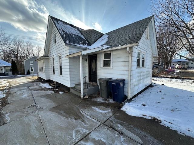 view of front of home