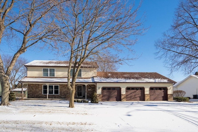 view of front property featuring a garage