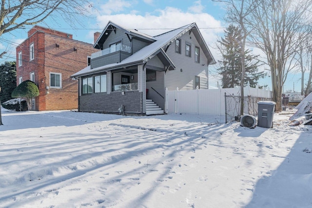 view of front of property