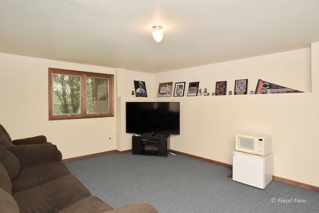 view of carpeted living room