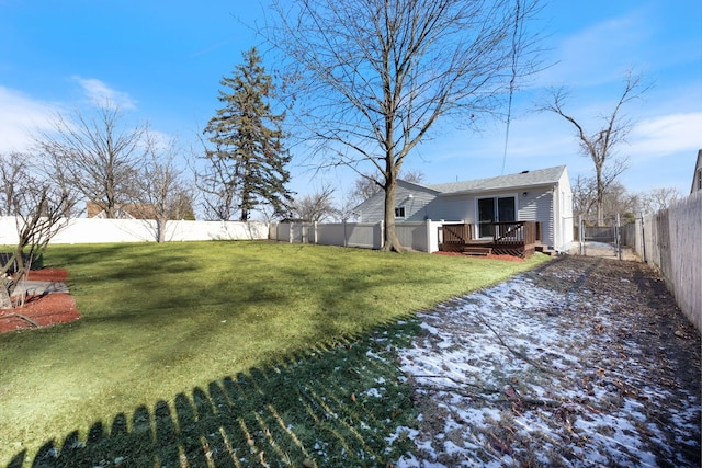 view of yard featuring a wooden deck