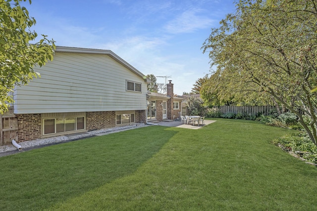 view of yard with a patio