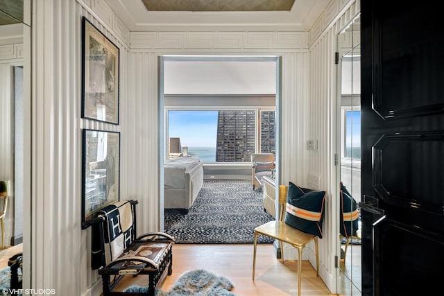 sitting room with light hardwood / wood-style floors