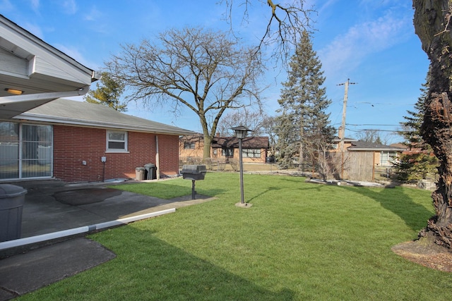 view of yard with a patio area