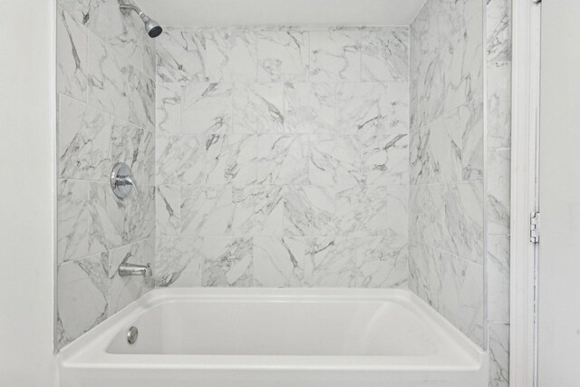 939 N Grace St, Lombard, IL 60148 - bathroom with tiled shower / bath