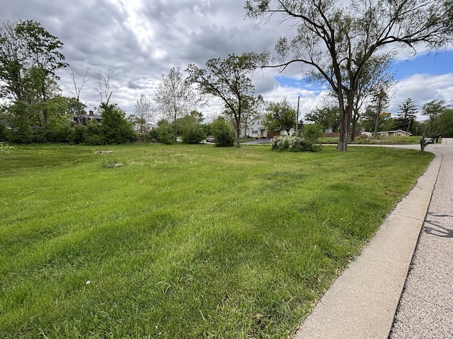 1282 N Grove Ave, Palatine, IL 60067