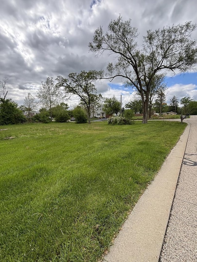 1282 N Grove Ave, Palatine, IL 60067