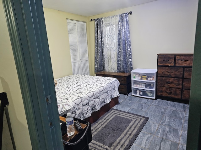 bedroom featuring a closet