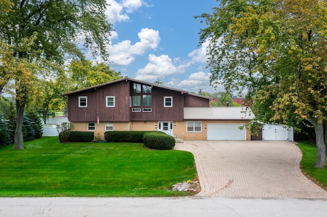 view of front of home with a front yard