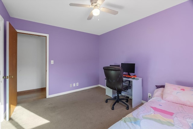 bedroom featuring carpet floors and ceiling fan