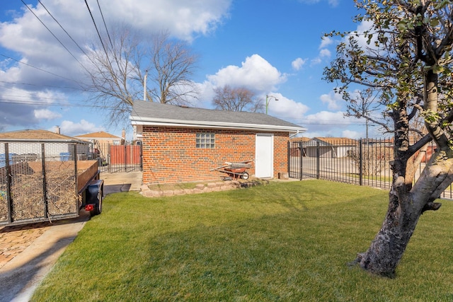 exterior space featuring a lawn