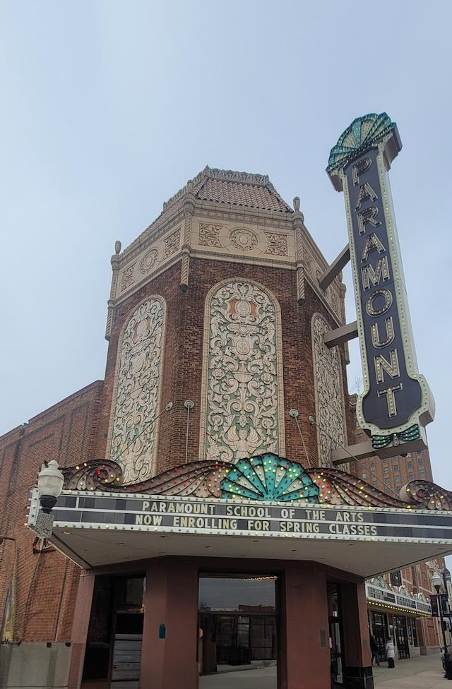 view of building exterior