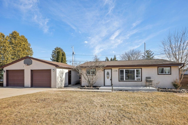 ranch-style home with a front yard