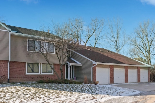 view of front facade with a garage