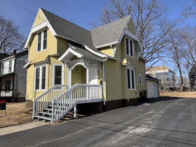 view of front facade with a garage