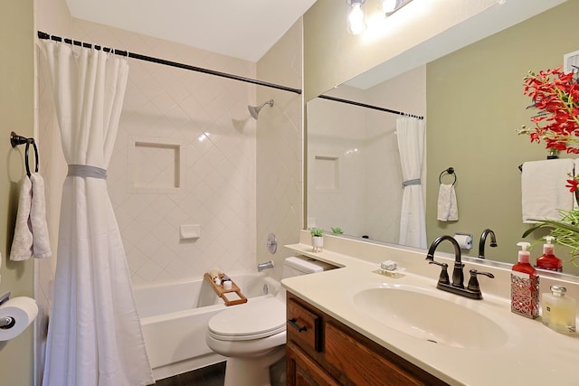 full bathroom featuring vanity, toilet, and shower / bath combo