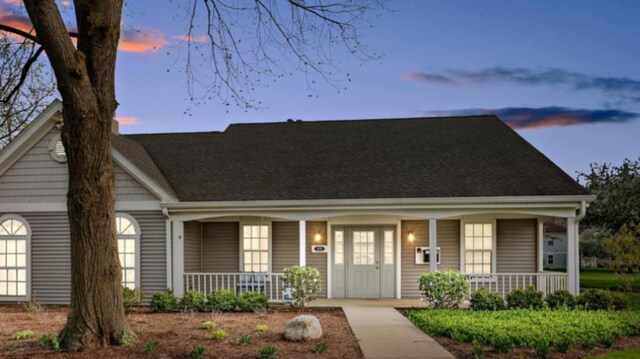 view of front of property featuring a porch