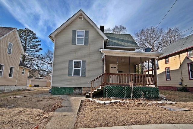 front of property with covered porch