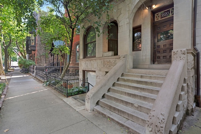 2120 N Cleveland Ave Unit 1, Chicago, IL 60614 - photo 2