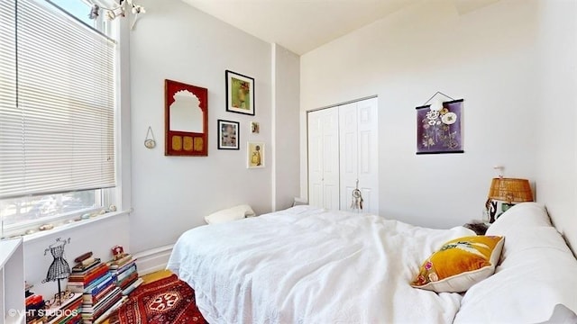 bedroom with a closet