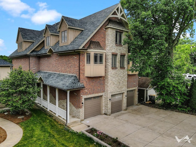 view of front of property featuring a garage